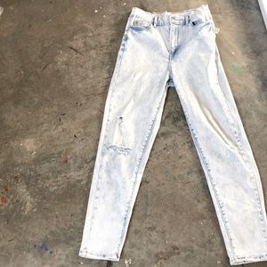 light wash jeans